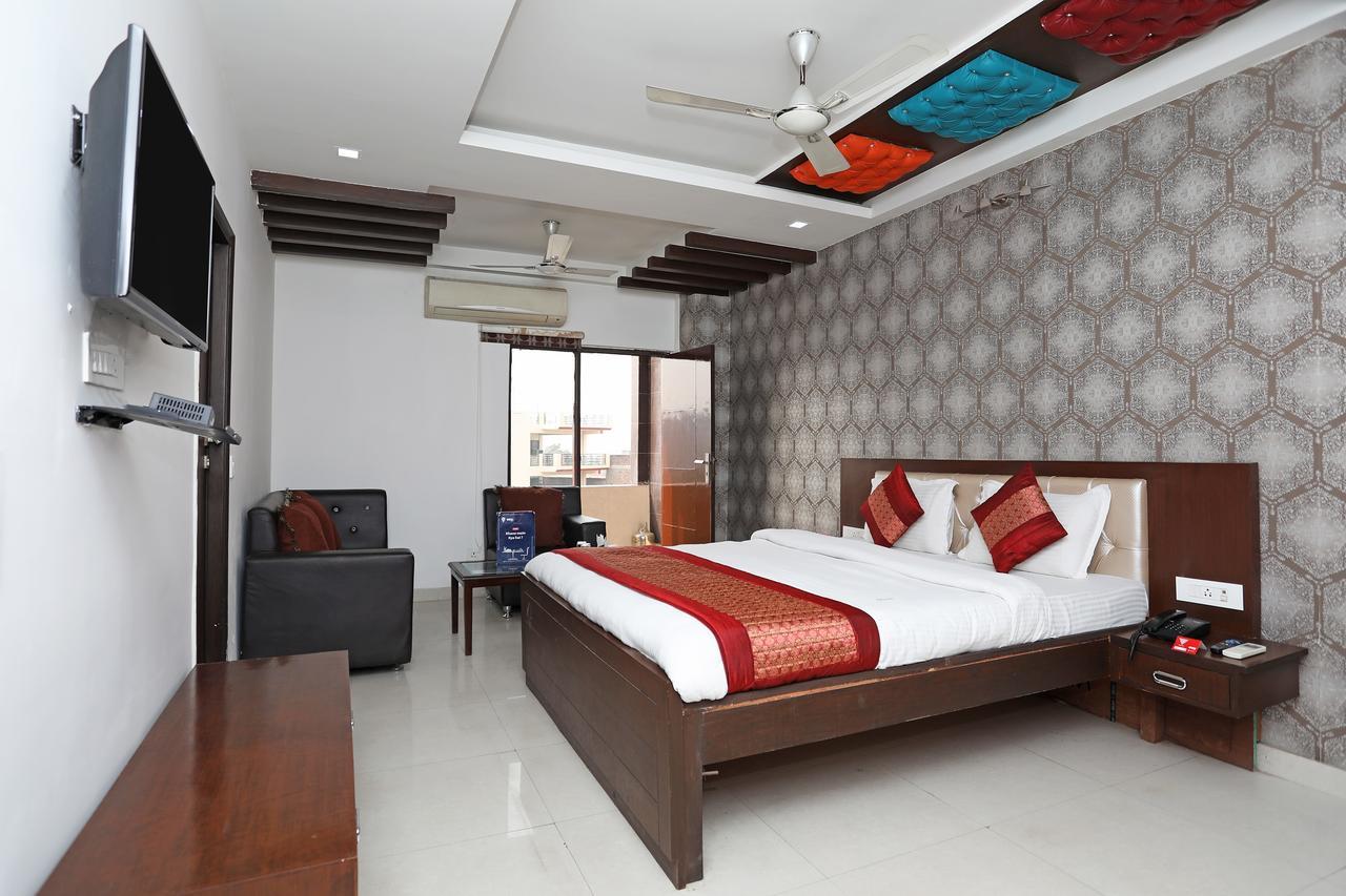 Capital O 10025 Hotel Flora Inn Gurgaon Luaran gambar