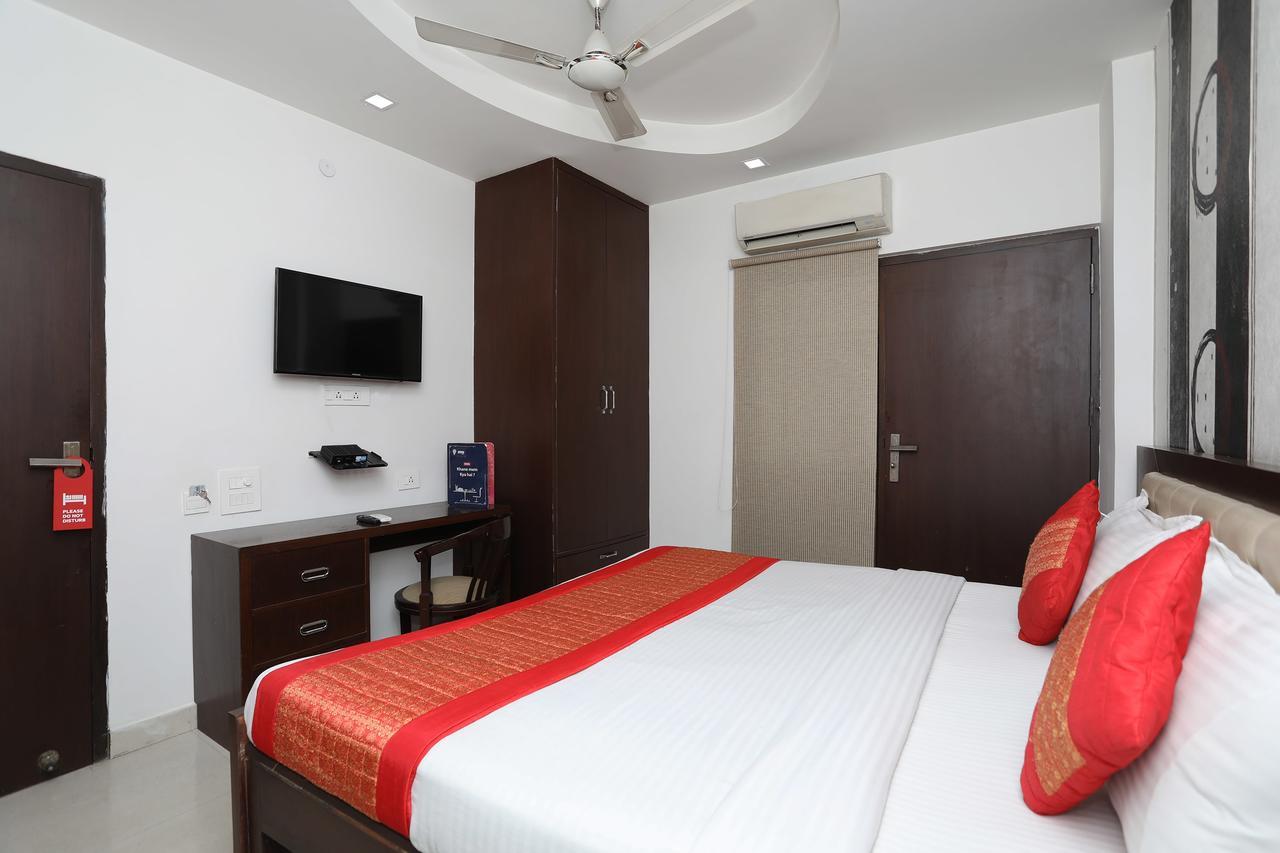 Capital O 10025 Hotel Flora Inn Gurgaon Luaran gambar
